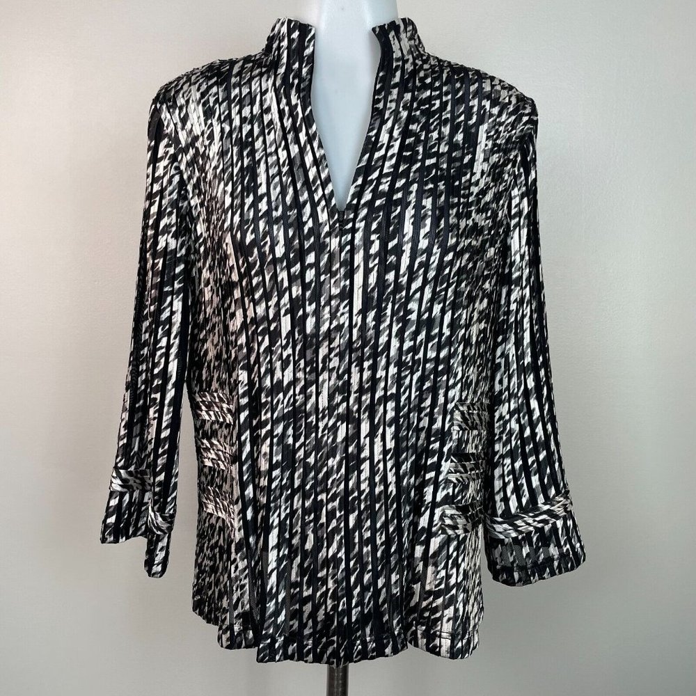 Chico's Jacket 1 Medium Gray Black Shutter Pleated Zip-Front 3/4‎ Sleeve